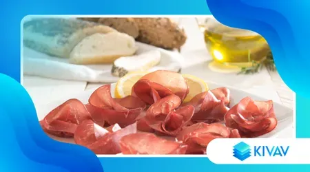 Involtini di bresaola con caprino ed erbe fresche: antipasto elegante e veloce